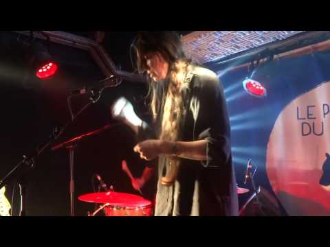 She Keeps Bees - Burn - Live In Paris 2016