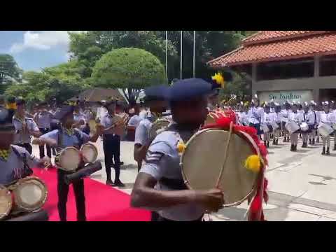 (sumudu sayane).mahanama college kandy eastern cadet band.