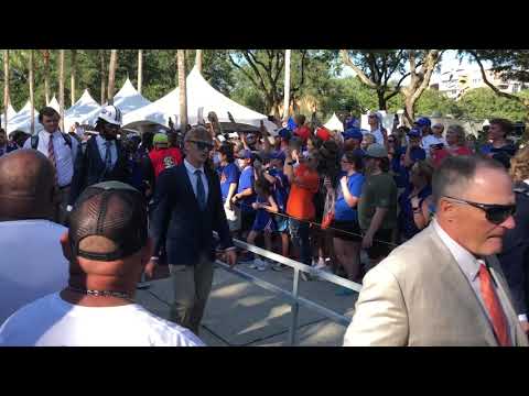 First Gator Walk of 2021 season is PACKED at Florida