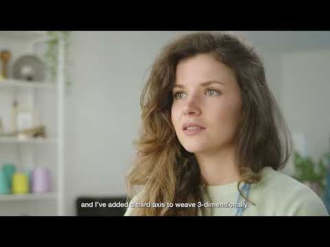 Secrets of Making 2, Fransje Gimbrere showing the process behind Linum at Textielmuseum Tilburg