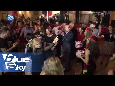 Bujar Qamili (Mjeshter i Madh) - Kolazh (Ky marak) LIVE - Sofra e Shqipes Athine 2016