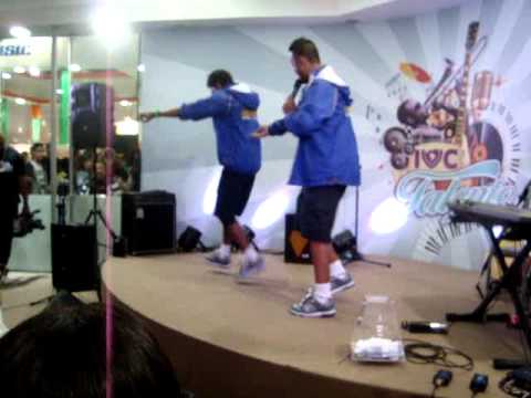 Adriano Gospel Funk - Dízimo e Oferta - Expo Cristã SP 2011