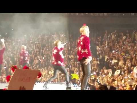 170329 BTS WINGS TRILOGY in Chicago [N.O+No More Dream+Boy in Luv+Danger+Run]