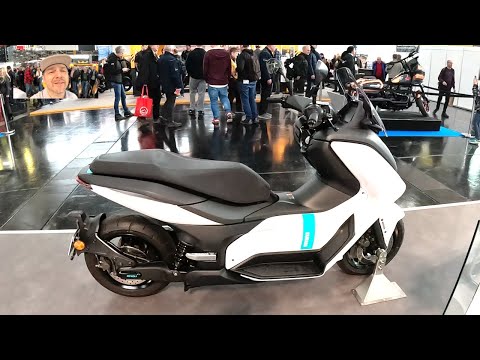 Yamaha E01 full electric concept scooter Moto bike all new model walkaround K1044