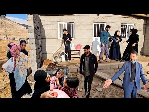 The charm of nomadic life: interesting events and collaboration in building a dream home with love