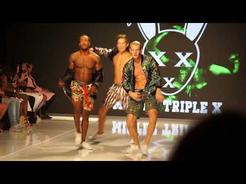 Art Hearts Fashion Show 2017