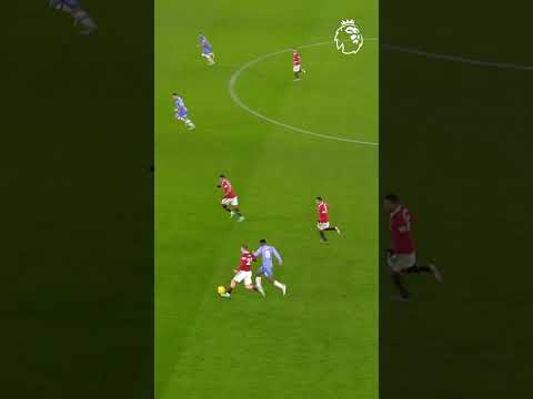 Ten Hag Ball! Started by De Gea & finished by Shaw