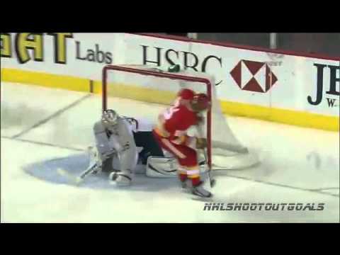 Jarome Iginla Penalty Shot 3/6/11 Calgary Flames vs. Nashville Predators