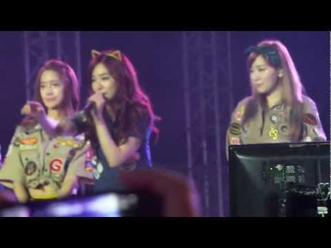 130119 SNSD Introduction at DKFC Philippines