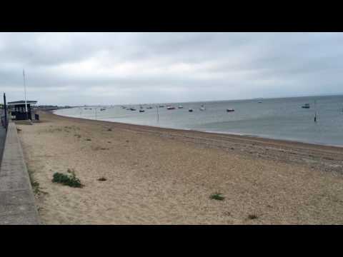 Roslin Beach Hotel - 5am - Southend on Sea!!