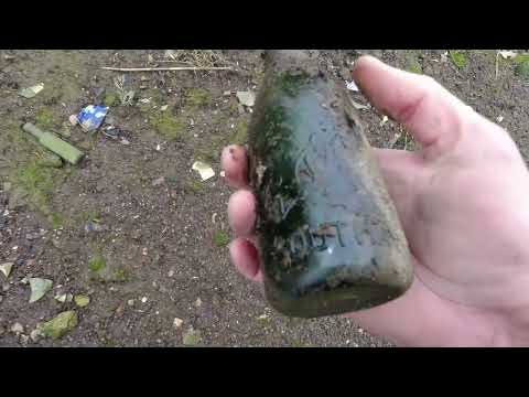 What Did We Find Mudlarking Our Favourite Victorian Creek?