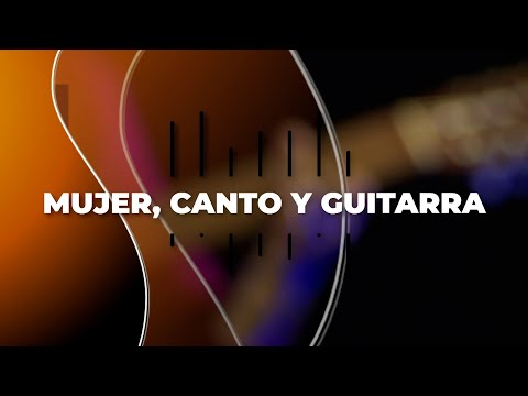 Mujer, canto y guitarra