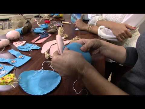 Mulher.com 13/06/2013 Carmen Silvia - Felt Scarecrow Part 1/2