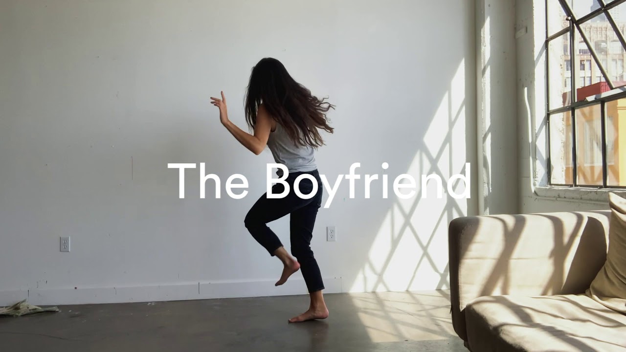 FRAME Dancing Denim Fit Guide: The Boyfriend