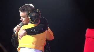 ROBBIE WILLIAMS &amp; Gregg - Everything Changes - Stavanger 25/08/2013