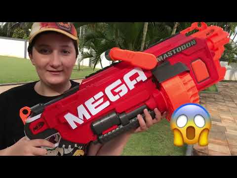 ARMA NERF MEGA MASTODON AUTOMÁTICA - A MELHOR - TESTANDO E BRINCANDO !🎯🏊🏻‍🏄🏻‍🔫😱😂✌🏻