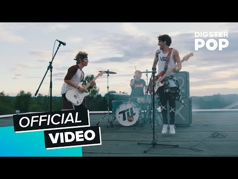 TIL - Brand New Life (offizielles Musikvideo)