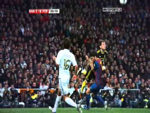 Iker Casillas super save vs FC Barcelona - copa del rey 2012