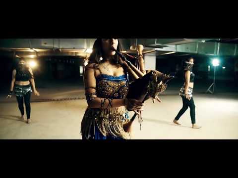 Choli Ke Peeche Kya Hai Dubstep Remix - The Snake Charmer ft. Dsync