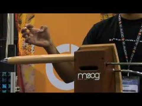 Moog Etherwave Pro Theremin NAMM 2007