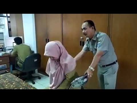 PNS BERHIJAB KETAUAN LAGI BERDUAAN TEMEN COWOKNYA