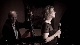 Don’t Explain – Lisa Lindsley