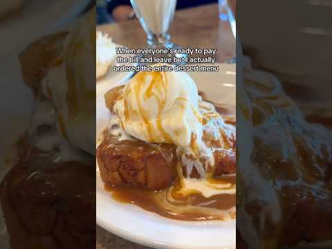 Like, you actually expect me NOT to order every single fall dessert? 🤨 #eatnpark #grilledstickies