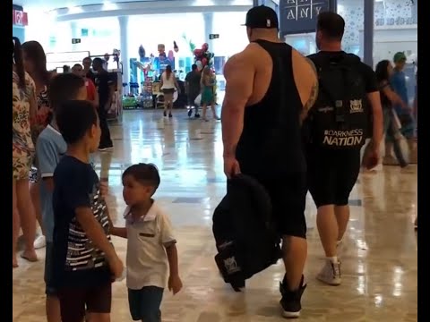 REAÇÃO DAS PESSOAS AO VEREM FÁBIO GIGA