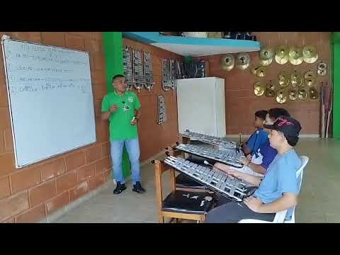 APRENDIENDO A TOCAR ROJO VIVI#VEGACHI-ANTIOQUIA