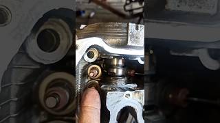 Download lagu Installing valve seals cannot be done haphazardly. The correct way to install valve seals #shorts mp3
