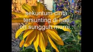 Download lagu sekuntum cinta (lirik) wheels mp3 Download lagu sekuntum cinta (lirik) wheels mp3