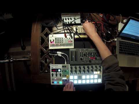 SH-01A Volca Keys Sample - Live Improv Techno and Reggae Jam 2018-02-28