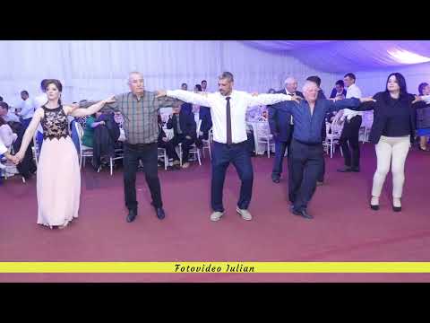 Formatia Daniel Strechie hora Simianca