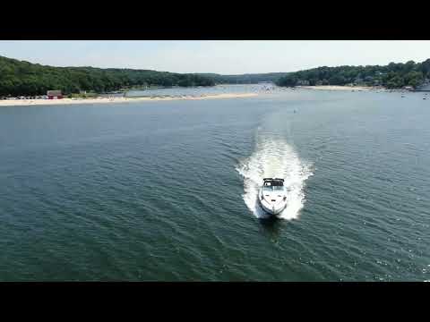Sea-ray 390-EXPRESS-CRUISER video
