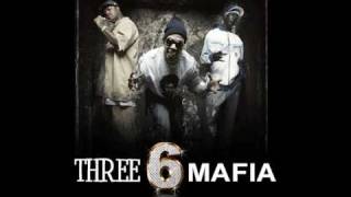 Three Six Mafia - Dis Bitch Dat Hoe