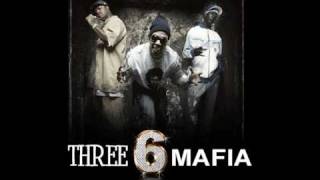 Three Six Mafia - Dis Bitch Dat Hoe