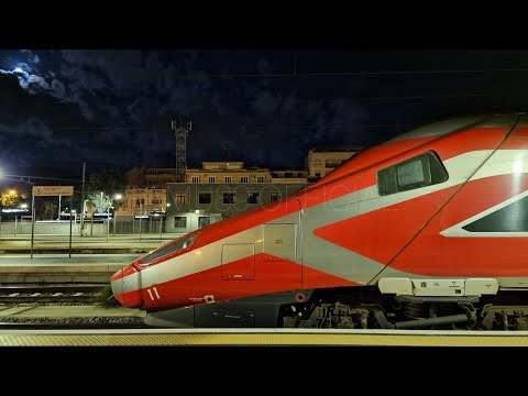 ES* FR AV 8207 Roma T.ni - Reggio di Calabria C.le