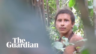 Download lagu Footage of uncontacted tribesman in the Amazon rainforest mp3