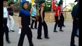 MY HEART SKIPS A BEAT Line Dance (Crazy Line Dancers)