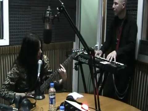 INAZULINA ELECTROACUSTICO tema ALONE.mpg