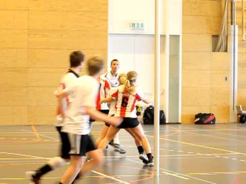 Fragment 9 competitewedstrijd  HKC A1 - DeetosSnel/Volhuis A2  [4 februari 2011]