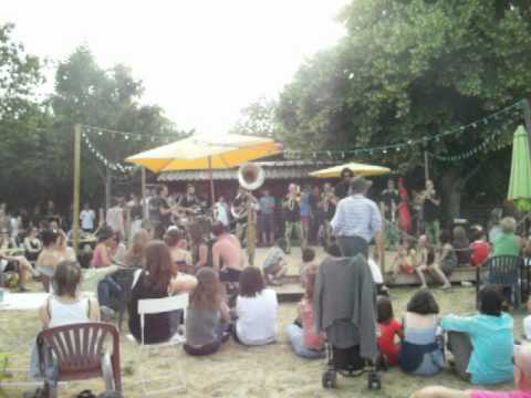 Manguidem Taftaf @ Chinon en Fanfare 2011