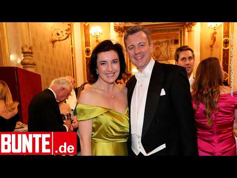 Auf dem Wiener Opernball - Dorothee Bär begeht 20. Hochzeitstag – und feiert mit zwei Männern