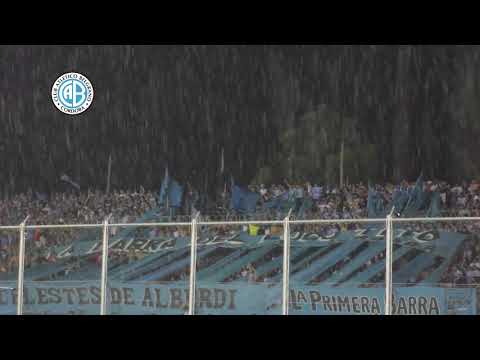 "Â¡Alentando a Belgrano bajo la tormenta!" Barra: Los Piratas Celestes de Alberdi &bull; Club: Belgrano