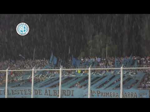 "Â¡Alentando a Belgrano bajo la tormenta!" Barra: Los Piratas Celestes de Alberdi • Club: Belgrano
