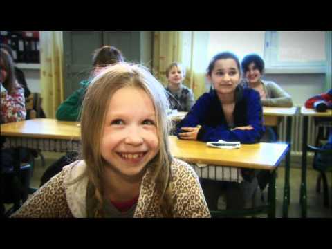 Putous-UNICEF - Sketsihahmot Käpylän koulussa