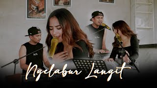Download lagu Dini Kurnia feat. Mufly Key - Ngelabur Langit mp3