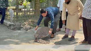 তালা উপজেলা স্বাস্থ্য কমপ্লেক্সের জরুরী বিভাগের সামনের রাস্তা সংস্কার/মেরামত কাজের উদ্বোধন করেন উপজেলা স্বাস্থ্য ও পরিবার পরিকল্পনা কর্মকর্তা ডাঃ মোঃ মিজানুর রহমান।