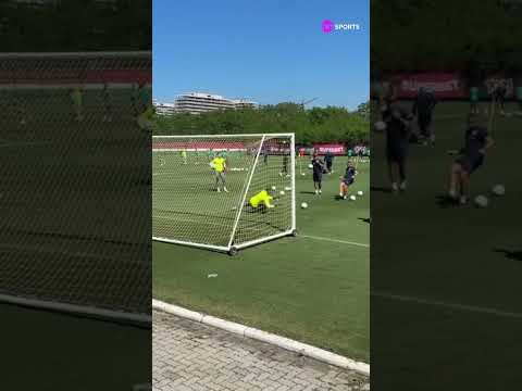 FÁBIO SEGUE VOANDO AOS 45 ANOS! 🧤⚽ #shorts
