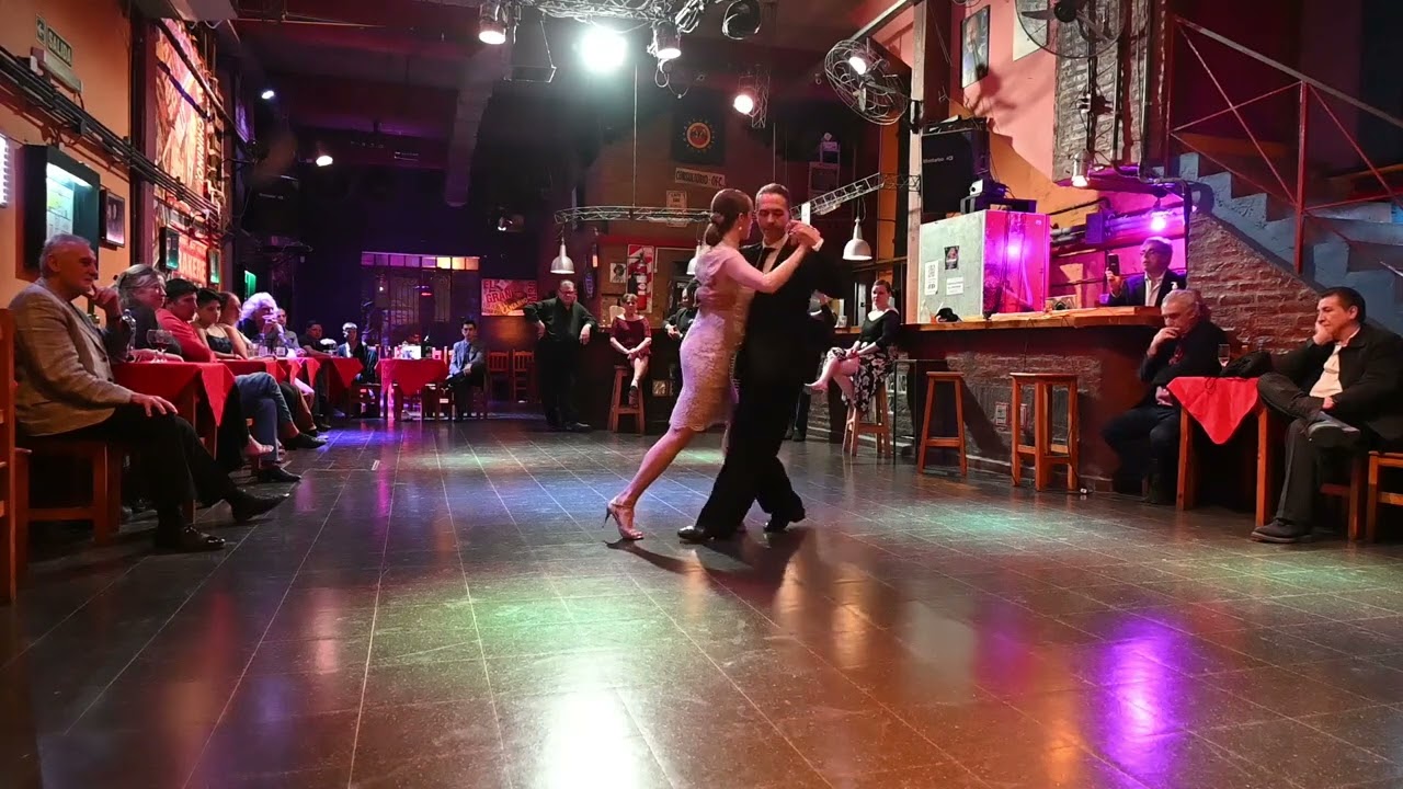 Tango. Gustavo Rosas. Rebecca O'Laoire.Trago Amargo Caro Tango.Abril 2023. Buenos Aires.Argentina.